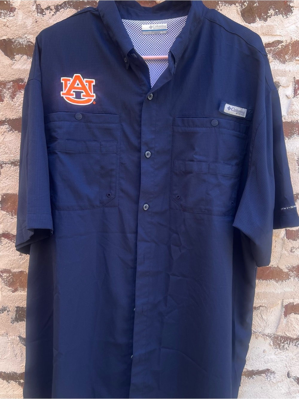 Columbia Omni Shade Men’s Navy Short-Sleeve Button-Down with Orange AU Logo